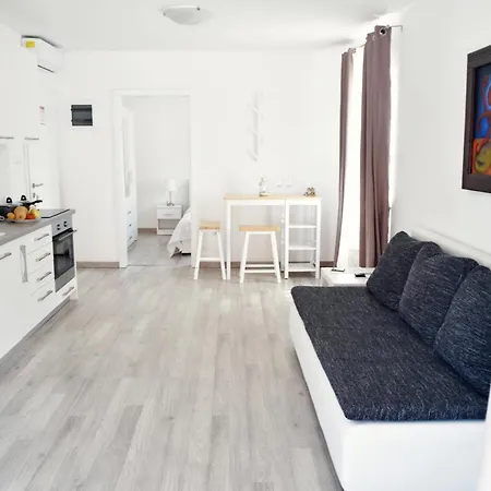 Rab Apartments Aurora Rab Town Exteriér fotografie