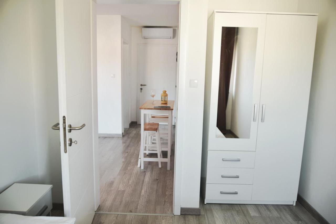 Rab Aurora Apartment *